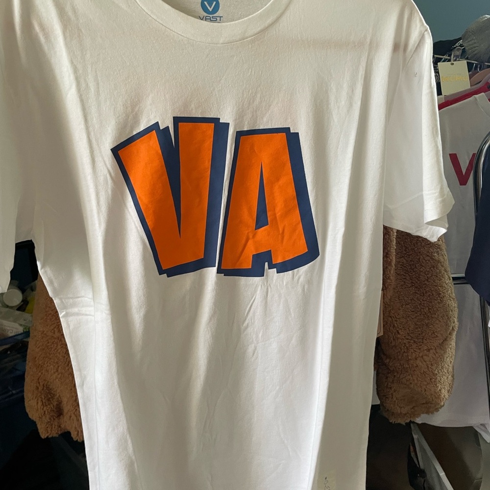 VAST Size Med Men’s White T-Shirt with Orange and Blue VA ST Print